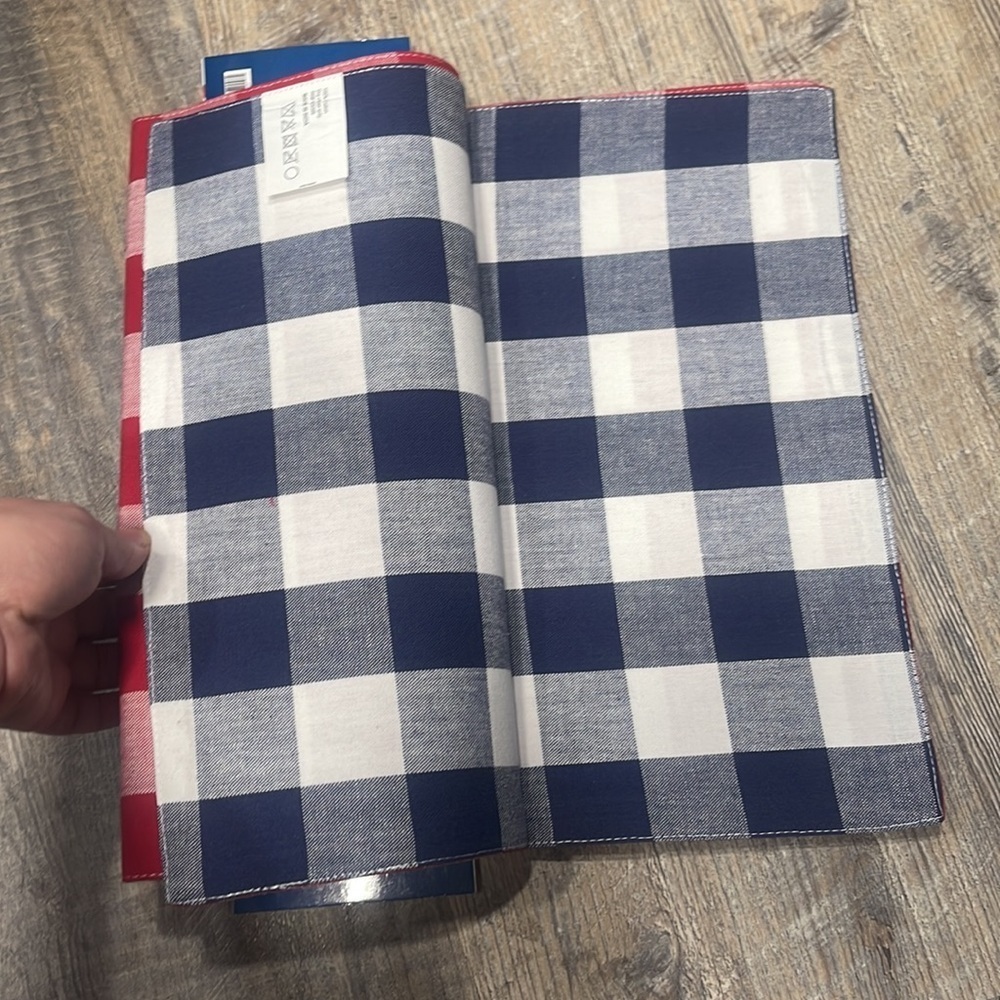 Table runner - Picture 3 of 9